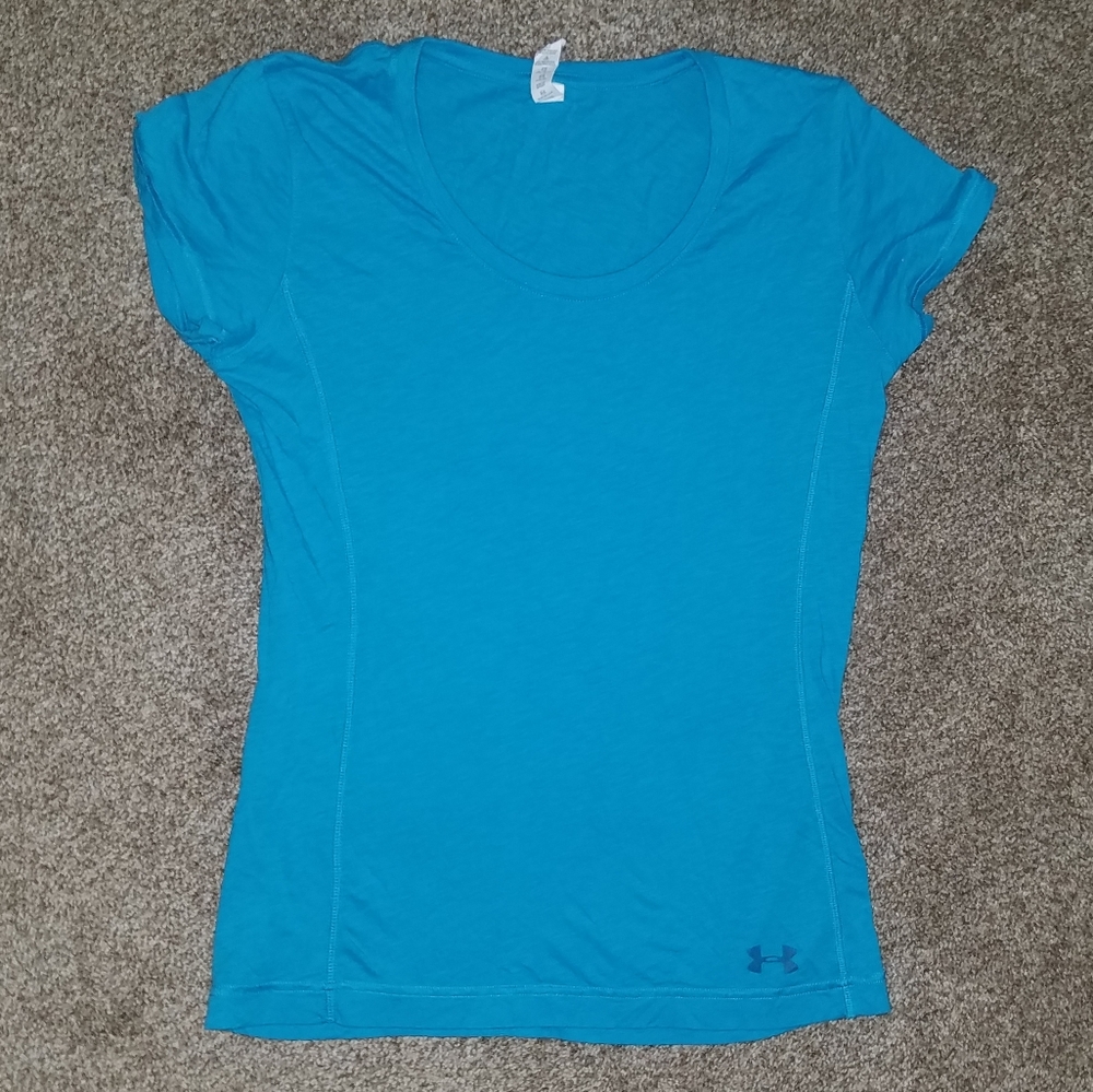 Under Armor women's headgear shirt